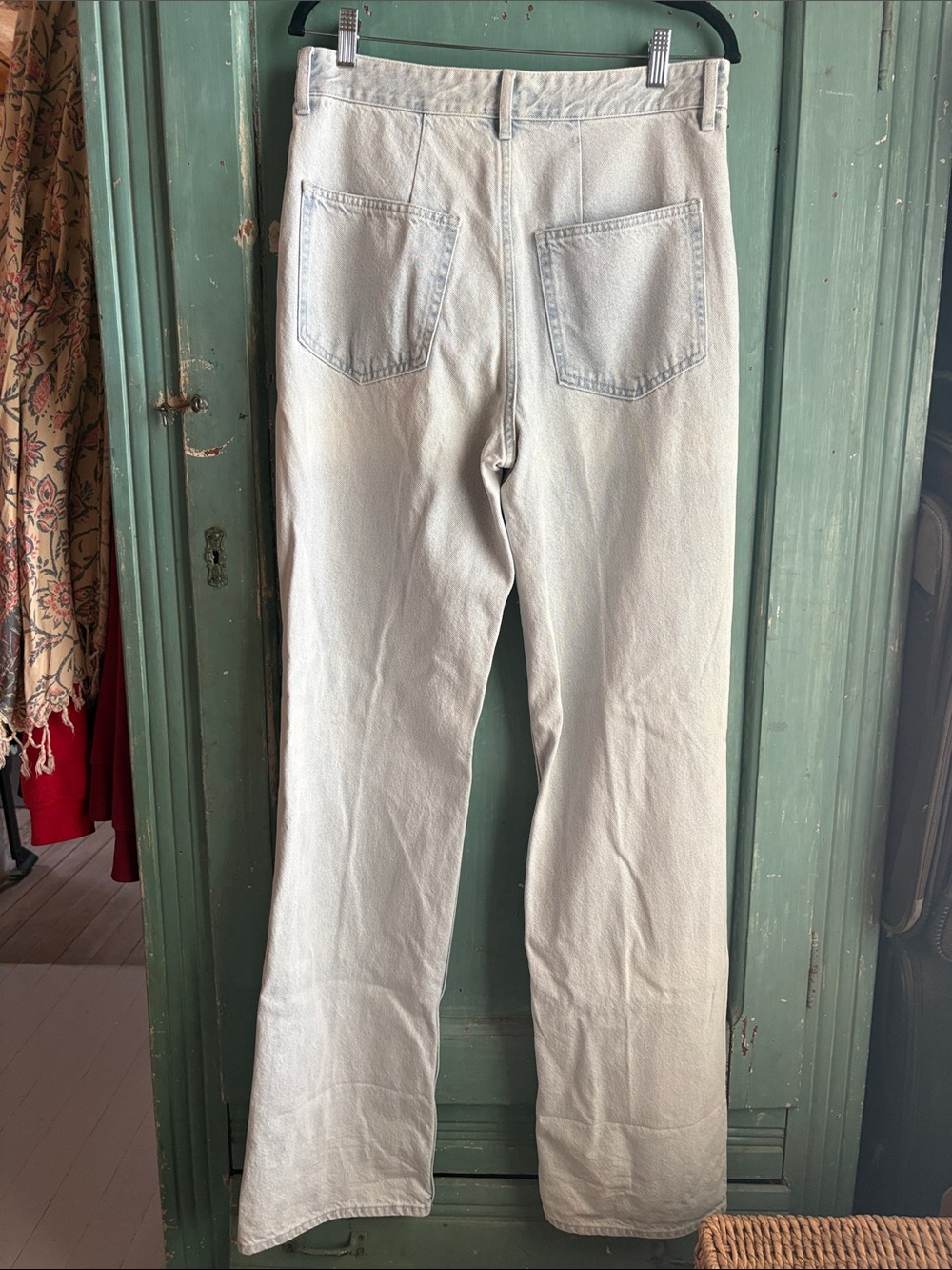 H&M Light Wash Boyfriend Jeans - Picture 4 of 4